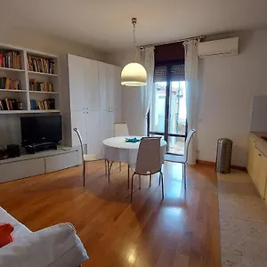 Marconi - Porta Leoni Appartement Vérone